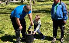 Мащабна акция в столичния парк "Св. Тройца"