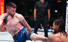 Боецът на UFC бе арестуван по подозрения за насилие над дете