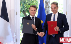 Франция и Гърция подновиха отбранителния си пакт, задълбочавайки военните си връзки