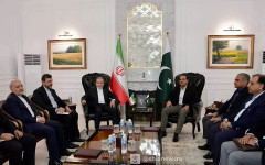 Преговорите в Пакистан! За първи път разногласия в ръководството на Иран