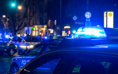 Един загинал и един ранен, след като кола с петима тийнейджъри падна в река Майн във Франкфурт