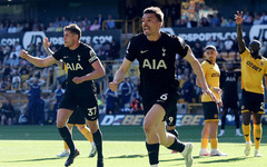 Мъчителен успех в края запази шансовете на Тотнъм за спасение