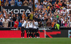 Валенсия като че ли направи решителната крачка за оцеляване