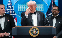 Тръмп: Тежко въоръженият стрелец бе повален от смели членове на Тайните служби