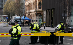 Кола е експлодирала пред полицейско управление в Северна Ирландия, съобщи "Белфаст Телеграф"