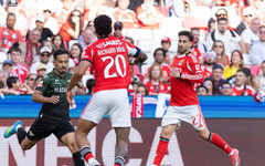 Разгром запази Бенфика на второто място