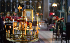 Третата неделя след Великден е днес, честваме паметта на жените мироносици и паметта на свещеномъченик Василий, епископ Амасийски