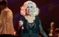 Днес празнува рожден ден Силвия Кацарова – гласът, който не остарява