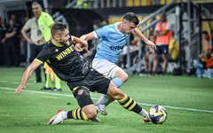 Три мача от плейофите в Първа лига предстоят в неделя