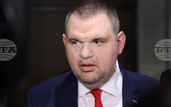 Стрелбата в САЩ е акт на политическо насилие срещу Доналд Тръмп, заяви Делян Пеевски