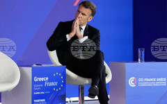 Изразявам на Доналд Тръмп цялата си подкрепа, заяви Макрон