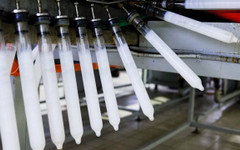 Войната в Иран увеличи цените на енергията, храните, а сега и на презервативите