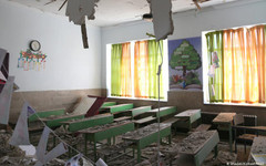 Без телефон и интернет: как децата в Иран учат дистанционно