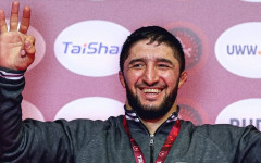 Аварския танк прегази всички за пореден връх в борбата