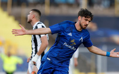 Нов в Левски легна под ножа