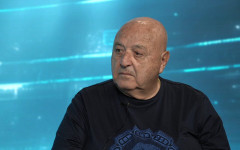 Венци Стефанов: Това не са слависти, дори пари за билети не дават