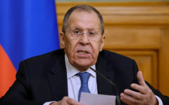 Лавров: Зеленски иска да ръководи новата европейска военна структура, опитите му да е защитник на ЕС няма да завършат добре