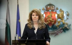 България да бъде активен глас за единна, силна и мирна Европа, апелира президентът Илияна Йотова по повод 21 години от подписването на Договора за присъединяване към ЕС