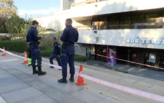 В реанимация остава 14-годишното момче след инцидента край НДК