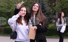 Над 500 деца се впуснаха в едно различно пътуване из историята с образователната игра "По стъпките на героите", написа столичният кмет Васил Терзиев