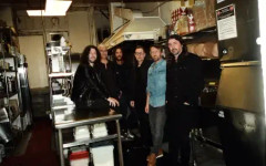 Foo Fighters с нов албум и силно българско присъствие във видеото към "Window"