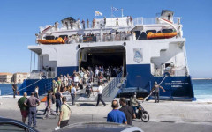 Стачка блокира морския транспорт в Гърция на 1 май