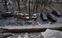 Действията на Франция и редица други държави не допринасят за спиране на войната в Украйна