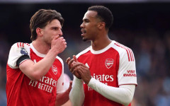 Арсенал ще се опита да си стъпи на краката срещу колебливия Нюкасъл