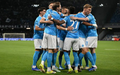 Наполи отложи титлата, Интер още чака шампанското