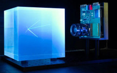 Физици създадоха принципно нова камера за лов на неутрино и тъмна материя