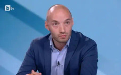 Димитър Ганев: Подкрепата за Румен Радев се превърна не във вълна, а в цунами