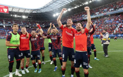 Севиля се срина в края и ще трябва да прави финален щурм за спасението си