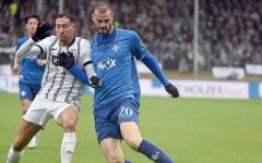 Лукас Петков блести с гол и асистенция, но победата се изплъзна