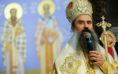 Когато извършим безкористно дело, сърцата ни се очистват от егоизъм и себелюбие, каза патриарх Даниил в храма "Св. св. Кирил и Методий" в София