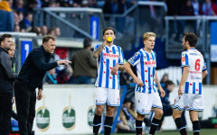 Петров остана резерва при победа на Хееренвеен