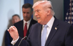 "Има телефон": Доналд Тръмп с директно послание към Иран