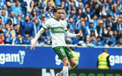 Елче избяга от опасната зона и остави Реал Овиедо на дъното