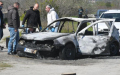 Млада жена изгоря в колата си край Поморие