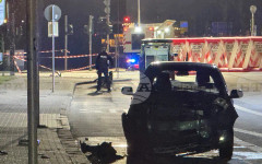 Един загинал и един ранен, след като кола с петима тийнейджъри падна в река Майн във Франкфурт