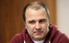 Питат Найденов дали ще има шпалир, той отвърна: Вчера хубав шпалир ви направиха...