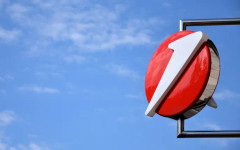 Европа иска банкови шампиони, но сама спира създаването им