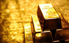 Град в Германия ще запази десет златни кюлчета, открити случайно при косене на трева