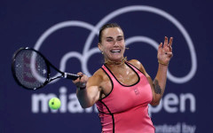 Куртоа гледа Сабаленка, тя бие в Мадрид