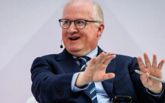 Главният финансист на ЕЦБ вижда "естествен" фискален аргумент за общ дълг на Европа