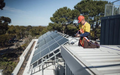 Търси се банка или фонд начело на Декарбонизационния фонд срещу милион евро за 3 години