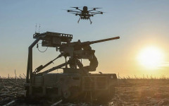 Украйна ще замени 30% от войниците на фронта с бойни роботи