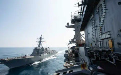 След 38 години: САЩ отново обстреляха чужд кораб от палубно оръдие