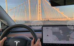 "Тесла" очаква до няколко месеца одобрение от ЕС за софтуера си за автономно шофиране