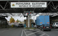 Километрични опашки към Турция. Трафикът излиза извън контрол