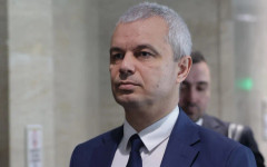 "Да спрем заема за Украйна": Костадинов с истерия и голяма неточност за 90-те милиарда от ЕС